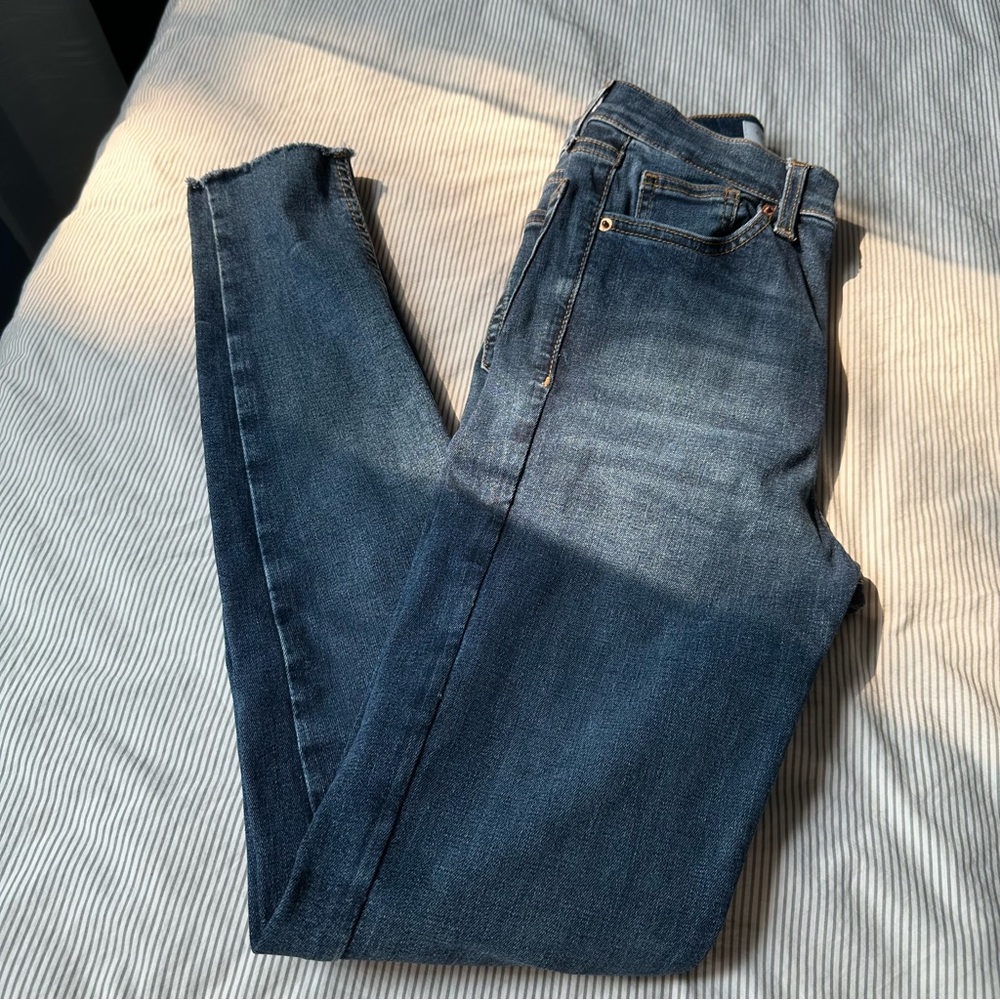 3/$12 ❤️ Topshop Jamie Jeans W25 to fit L32